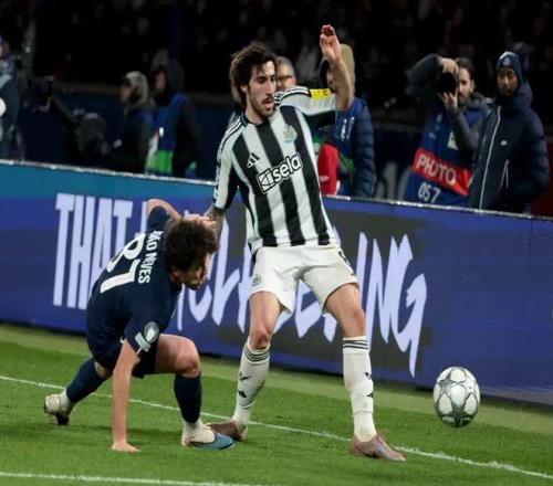 印尼队遭遇,惨败,分钟内,世界杯直播,2026世界杯,直播赛事,观看指南,赛程信息