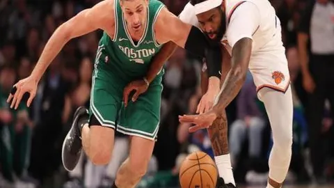 “郭强斧腿逆境反击，首回合25秒被击倒，终以36腿逆转获胜”